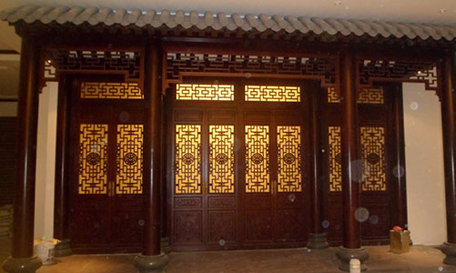 广东传统仿古门窗浮雕技术制作方法
